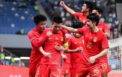开云官网-国足本月将正式过招喀麦隆！首发阵容会有多位新星？以官宣为准